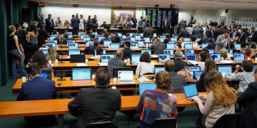 Com o apoio do NOVO foi aprovada a Reforma Tributária na CCJ