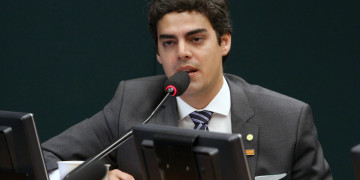 Tiago Mitraud apresentou emendas para o orçamento que beneficiam as universidades públicas