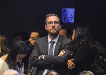 Vinicius Poit protocola emenda para impedir gasto de R$ 1,5 milhão na construção de mais um prédio da Justiça Eleitoral