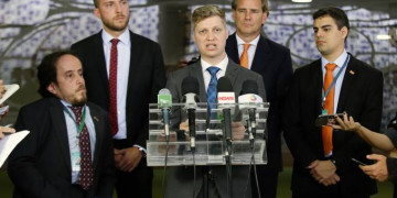 Congresso autoriza aumento a policiais do DF enquanto população perde renda