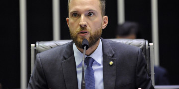 Vinicius Poit protocola projeto para por fim à saída temporária de condenados em datas comemorativas