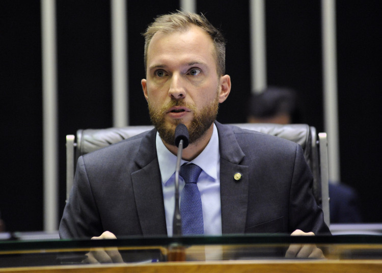 Vinicius Poit protocola projeto para por fim à saída temporária de condenados em datas comemorativas Vinicius Poit protocola projeto para por fim à saída temporária de condenados em datas comemorativas