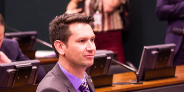 Plenário da Câmara aprova emenda do fim da “farra da lagosta”