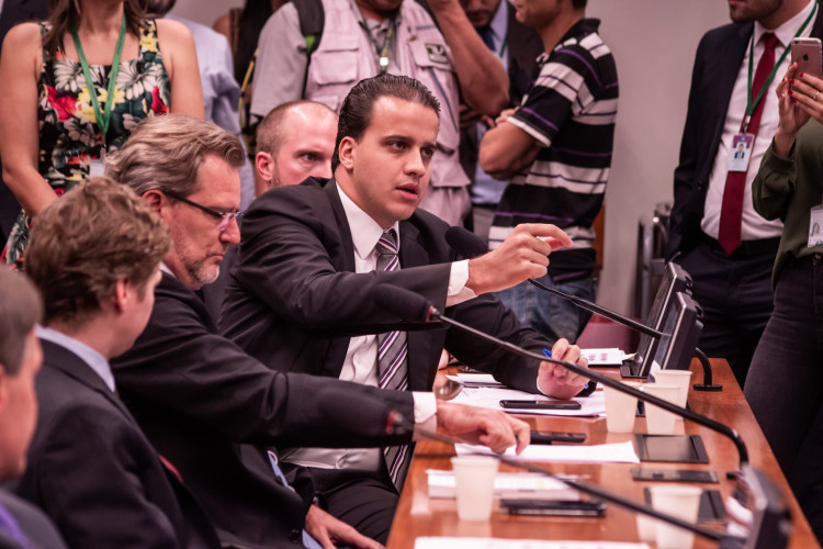 Bancada do NOVO tenta barrar aumento do Fundo Eleitoral