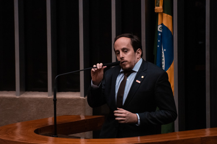 Anvisa deve agilizar importação e distribuição de medicamentos e insumos