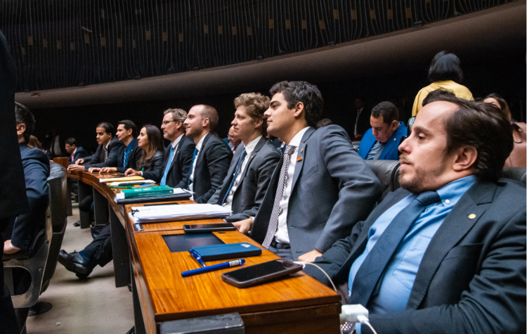 Nota: Bancada do NOVO rechaça indicações políticas como moeda de troca