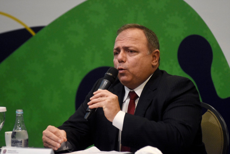 Parlamentares do NOVO pedem convocação de Pazuello para esclarecer atuação do governo na pandemia