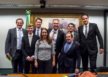 Bancada do NOVO cobra esclarecimentos da Economia e da AGU quanto a portaria que permite salários acima do teto constitucional