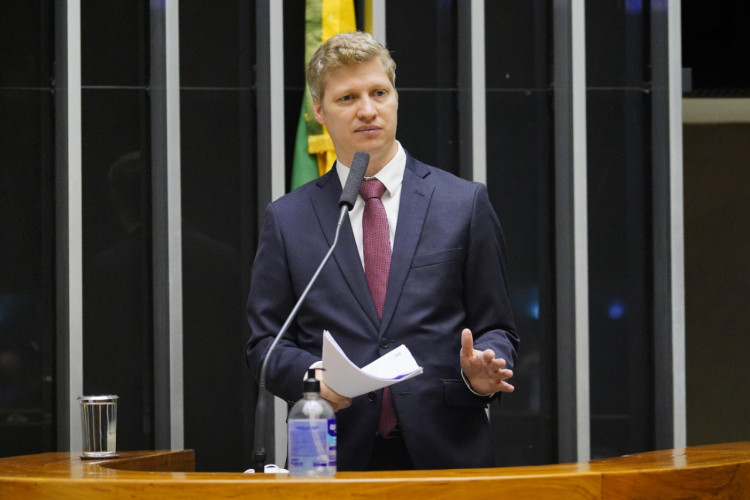 Câmara aprova revogação da lei de Segurança Nacional Câmara aprova revogação da lei de Segurança Nacional