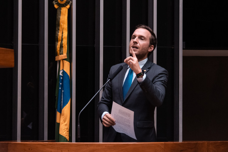 A boiada de R$ 7 bi que o Congresso passou escondido no 'Orçamento fake' A boiada de R$ 7 bi que o Congresso passou escondido no ‘Orçamento fake’