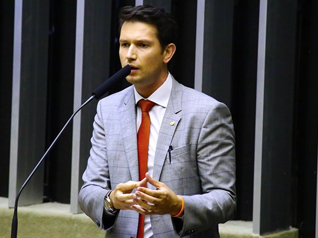 À frente da CCJ da Câmara, bolsonarista Bia Kicis prioriza projetos para limitar atuação do Supremo À frente da CCJ da Câmara, bolsonarista Bia Kicis prioriza projetos para limitar atuação do Supremo