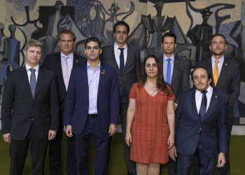 Bancada do Novo questiona GSI sobre incoerência de versões sobre relatórios de caso Flávio