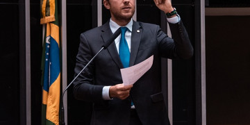 Líderes aceitam tramitação acelerada, e PEC Emergencial vai diretamente ao plenário, diz Lira