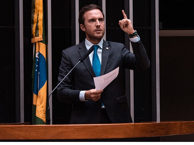 Líderes aceitam tramitação acelerada, e PEC Emergencial vai diretamente ao plenário, diz Lira Líderes aceitam tramitação acelerada, e PEC Emergencial vai diretamente ao plenário, diz Lira