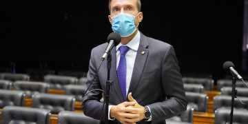 Limitação de supersalários pode ser ‘remédio’ para diminuir resistências à reforma administrativa