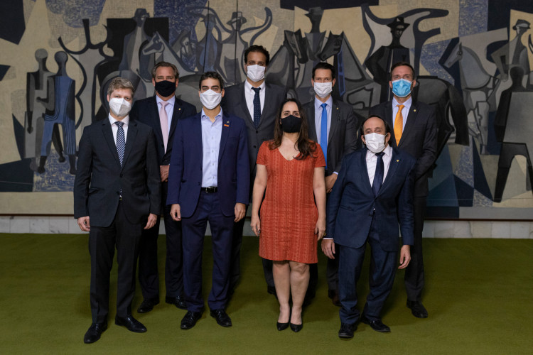 Novo vai ao TCU por apuração sobre reembolsos médicos usados por deputados Novo vai ao TCU por apuração sobre reembolsos médicos usados por deputados