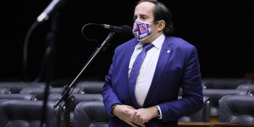 Time de Guedes vê prazo curto para aprovar reformas prometidas e foca Auxílio Brasil