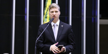 Van Hattem defende que Marinho seja ouvido e que convite a Guedes seja refeito