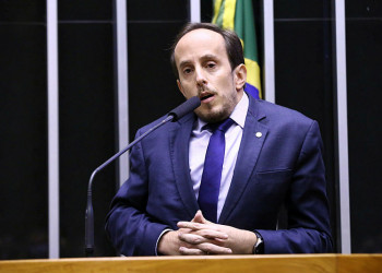 Deputados aprovam limitar emendas de relator a cerca de R$ 16 bilhões