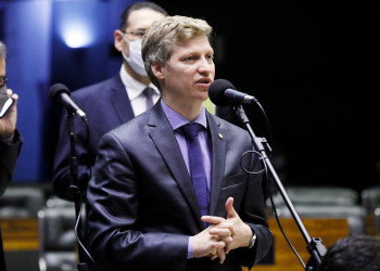 Leitura do relatório da Previdência será terça