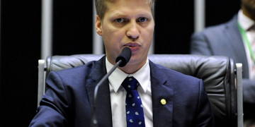 Líderes defendem que mudanças na Previdência sejam feitas na comissão especial, e não na CCJ