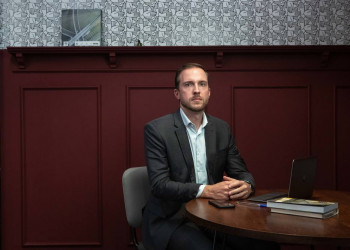 Novo anuncia Vinicius Poit para governo de SP