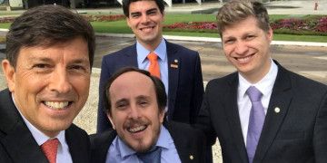 NOVO promete a Bolsonaro apoio à reforma, mas não integra base do governo