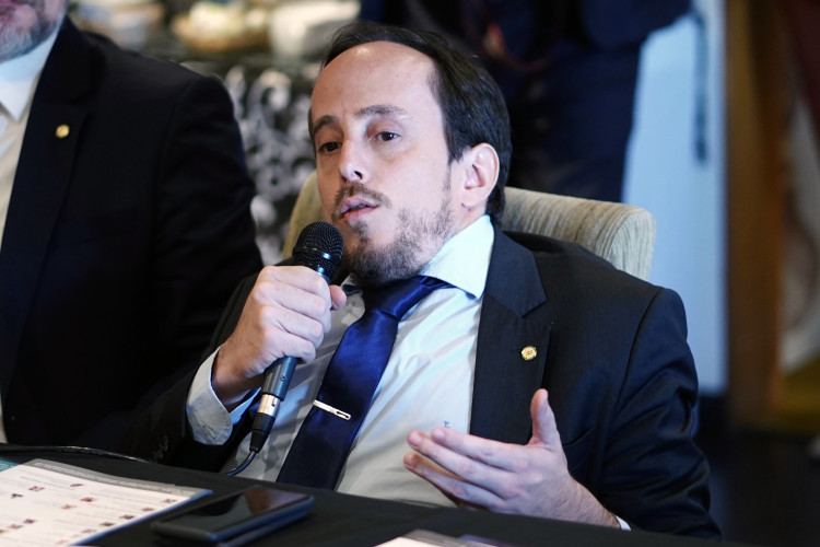 Paulo Ganime, do NOVO, critica aumento de impostos na reforma: ‘não é bom e quando impacta juros é pior’