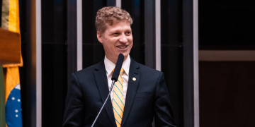 Paulo Guedes elogia deputado do NOVO na Câmara: ‘mais bonito dos discursos’