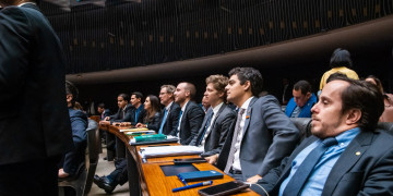 PEC dos Precatórios é aprovada, mas destaque do NOVO impede a flexibilização da Regra de Ouro