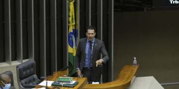 Câmara rejeita retirada da pauta e deve votar PEC dos Precatórios ainda nesta terça