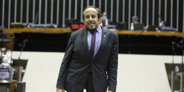 Aprovado projeto de Paulo Ganime que combate o roubo de cargas