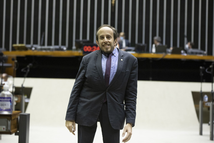 Aprovado projeto de Paulo Ganime que combate o roubo de cargas