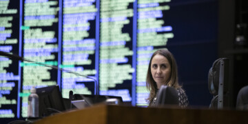 “Agora, nós é que somos a resistência” entrevista com Adriana Ventura (NOVO-SP)