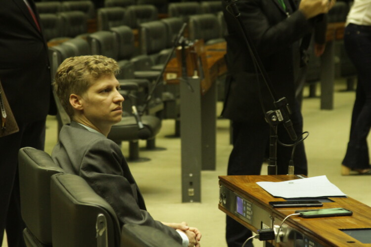 Petista ligado ao MST dá as cartas na Conab Petista ligado ao MST dá as cartas na Conab