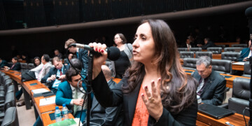 Representante do NOVO diz que partido é o único na oposição e defende autonomia do Banco Central