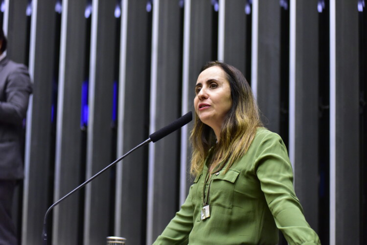 Adriana Ventura lança pacote de projetos para melhorar transparência na saúde pública Adriana Ventura lança pacote de projetos para melhorar transparência na saúde pública
