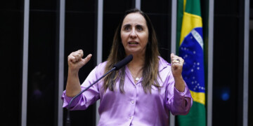 Canal do PT na TV aberta pode violar princípios da moralidade e isonomia