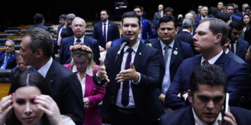 Mais impostos? Nova regra fiscal prevê aumento de arrecadação em até R$ 150 bilhões