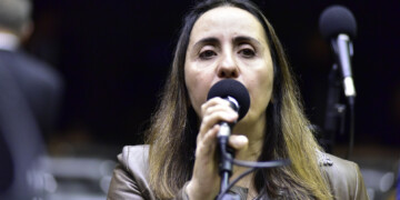 Câmara aprova lei que melhora transparência e controle social na educação