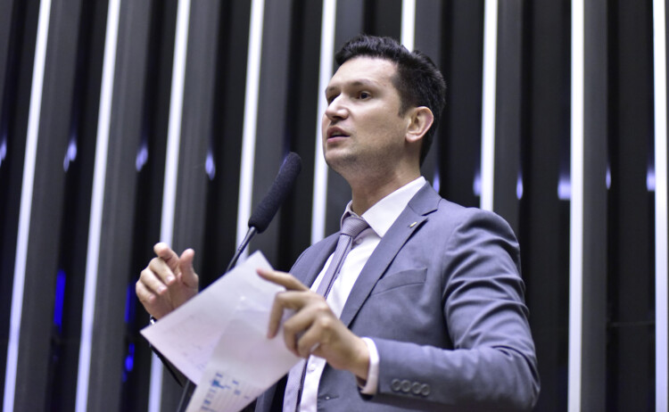 Deputado Gilson Marques discorda da minirreforma eleitoral Deputado Gilson Marques discorda da minirreforma eleitoral