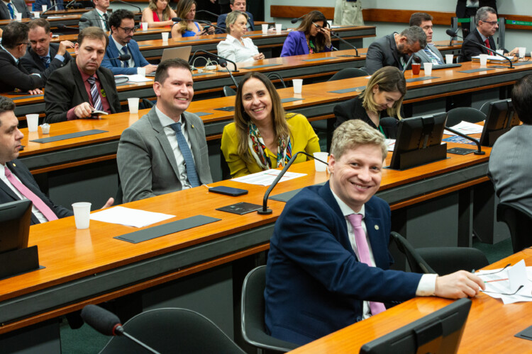 Correção anual do saque-aniversário do FGTS por lei