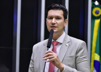 Deputados do Novo e do PL mantêm duas semanas de obstrução na Câmara contra ações do STF