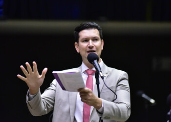 “É um incentivo totalmente equivocado”, diz deputado sobre PEC da Anistia