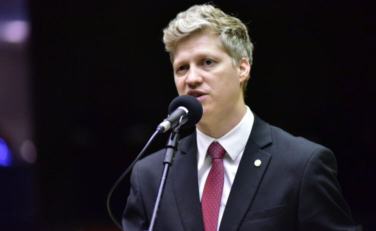 Novo diz que há falta de transparência na agenda de Silvio Almeida Novo diz que há falta de transparência na agenda de Silvio Almeida