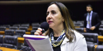 Proposta por Adriana Ventura, Frente Parlamentar da Saúde Digital será lançada no Congresso