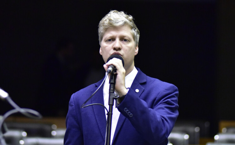 Vídeo: “Ou o STF se enquadra ou será enquadrado”, declara deputado Marcel Van Hattem Vídeo: “Ou o STF se enquadra ou será enquadrado”, declara deputado Marcel Van Hattem
