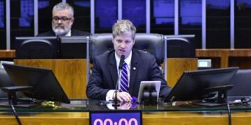 ‘STF notabiliza-se por ajudar a criminalidade’, acusa deputado