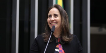 Comissão de Saúde debate adoção de prontuário eletrônico único no SUS