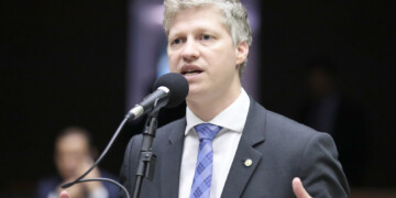 Van Hattem apresenta 5 projetos de lei em prol do RS